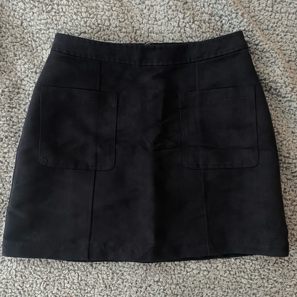 Old Navy High-Rise Black Suede Skirt — Size 6